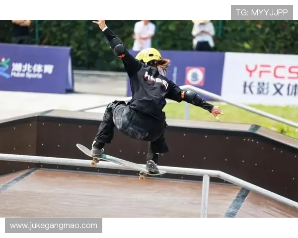 武汉滑板队在极限运动会上的精彩表现与节奏分析